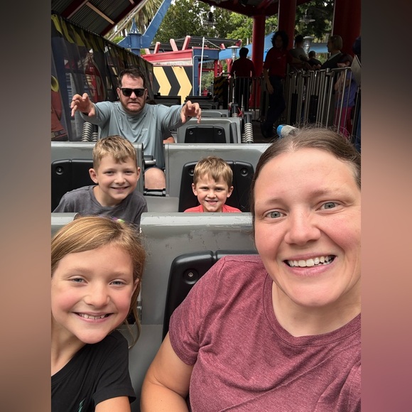 Meet your Posher, Casey - Picture 15 of 16